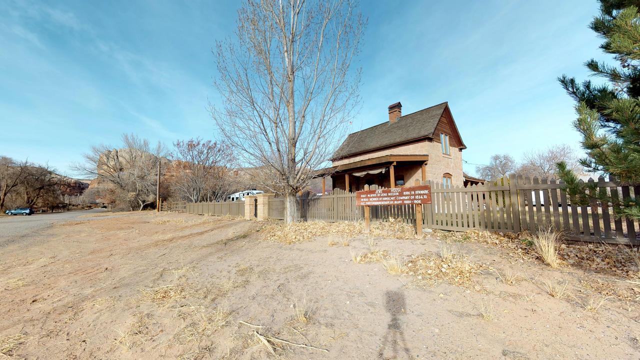 Amazing Jens Nielsen'S Pioneer Home In Bluff Utah Exterior photo